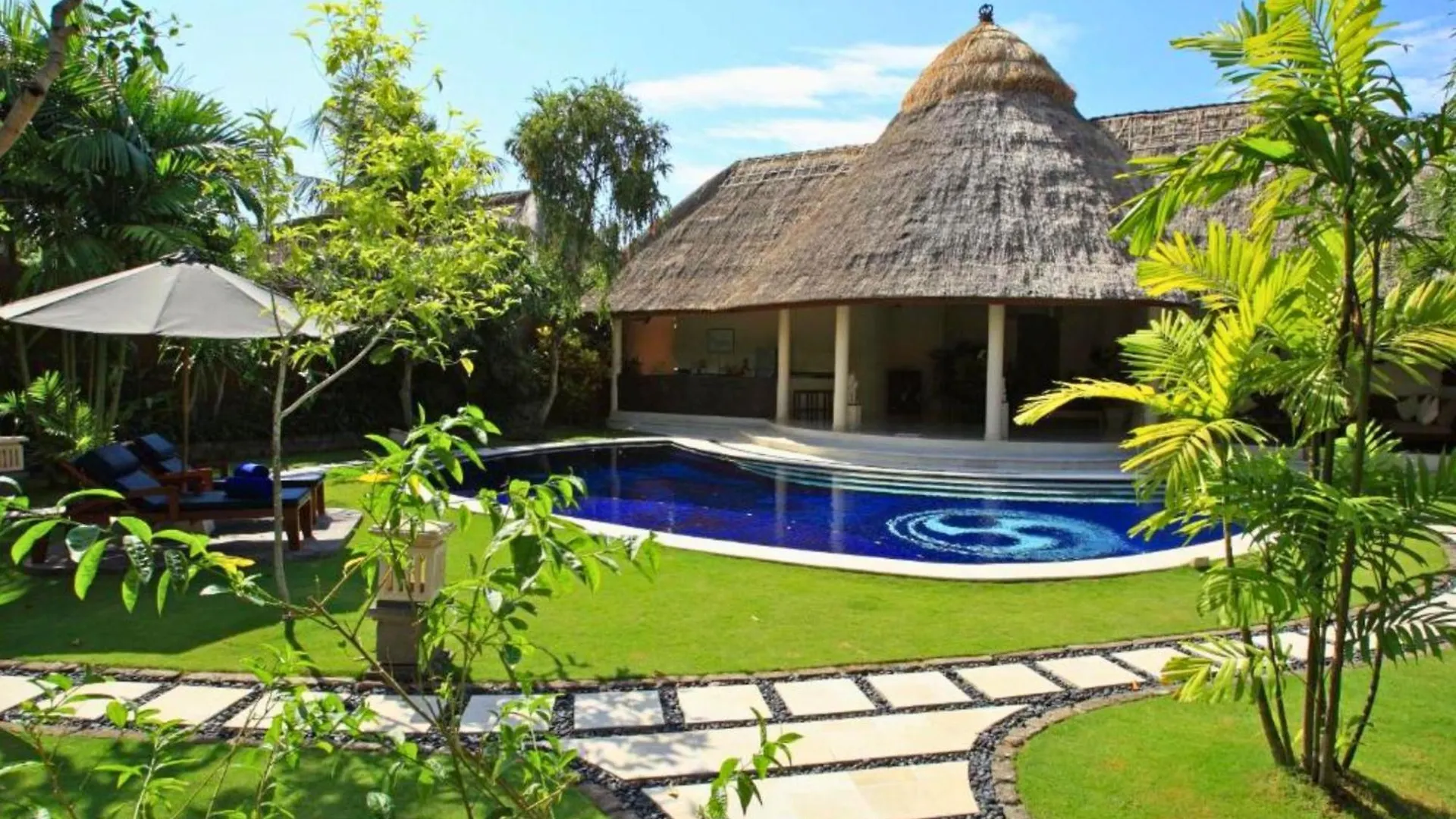 Entire 3 Bedroom Private Pool Villa Zn99 Seminyak