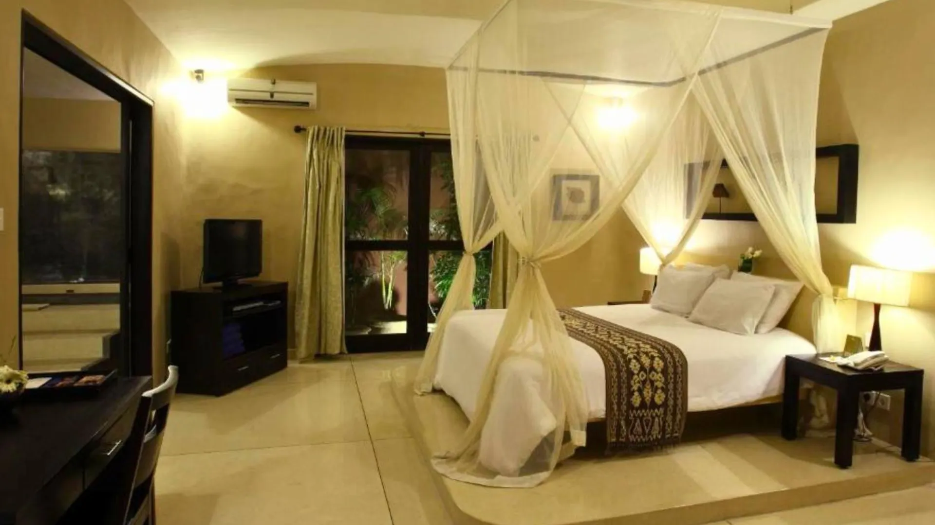 Entire 3 Bedroom Private Pool Villa Zn99 Seminyak